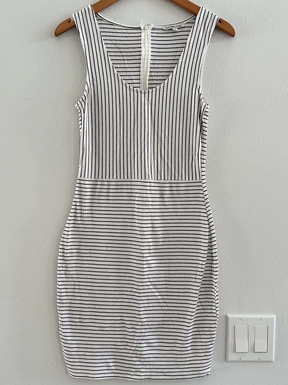 Charlotte Russe Black & White Striped Bodycon Mini Dress Small Sleeveless Ribbed